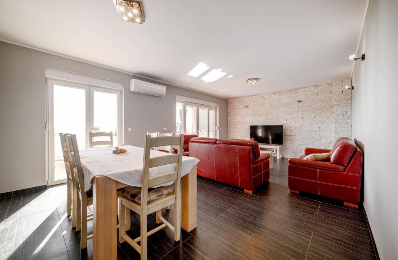 Apartments Oto ซาบอริซ ภายนอก รูปภาพ