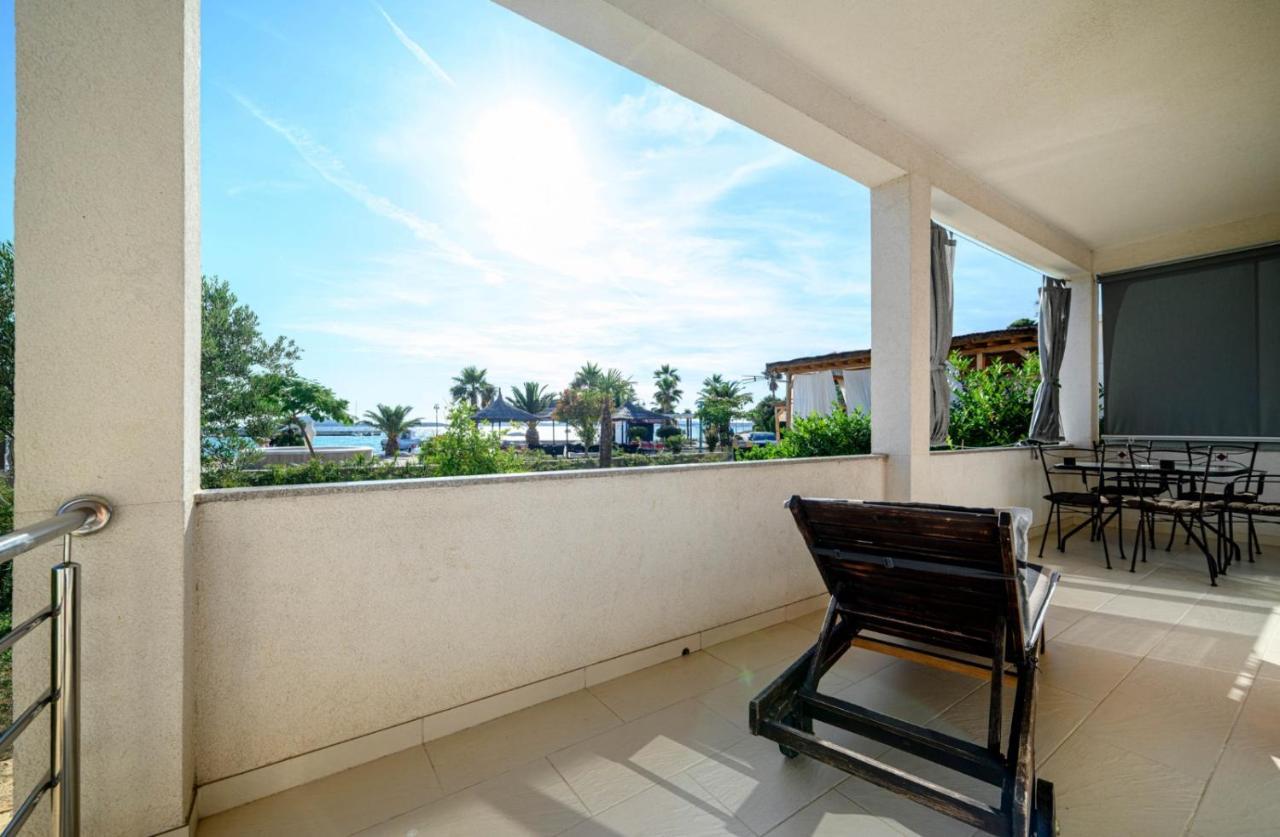 Apartments Oto ซาบอริซ ภายนอก รูปภาพ